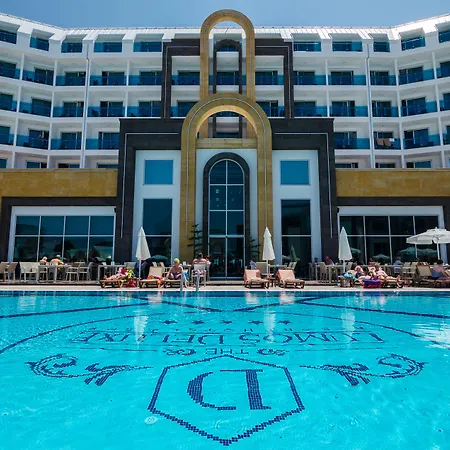 The Lumos Deluxe 5* Kargicak (Alanya)