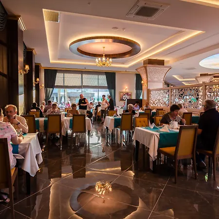 The Lumos Deluxe 5* Kargicak (Alanya)