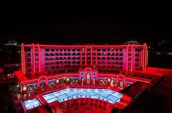 The Lumos Deluxe 5* Kargicak (Alanya)