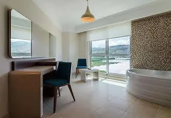Hotel The Lumos Deluxe 5*