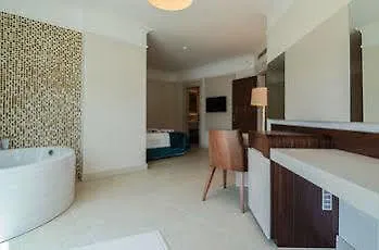 The Lumos Deluxe 5* Kargicak (Alanya)