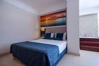 The Lumos Deluxe 5* Kargicak (Alanya)