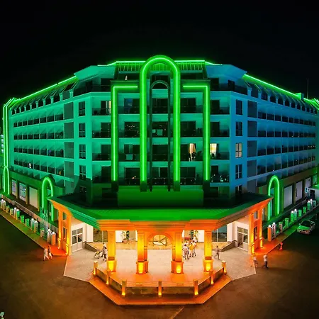 The Lumos Deluxe 5* Kargicak (Alanya)